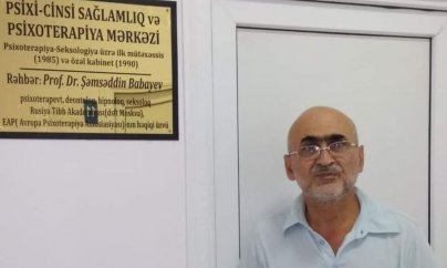 “Aksiyaya simvolik balta ilə çıxmışdıq deyə ərimi saxladılar”