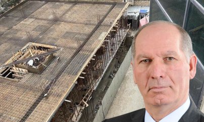 Sabiq deputata məxsus bina sökülür