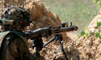 Atəşkəsin yenidən pozulduğu, yaralanan hərbçinin olduğu deyilir