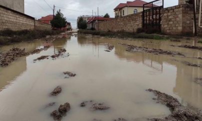 Bakıda keçilməz küçələr, batan yollar, ümidsiz sakinlər...