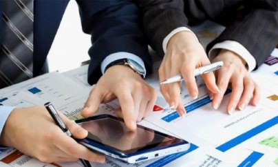 Dövlət qurumu 240 minə ofis icarəyə götürür - Ofisin sahibi kimdir?