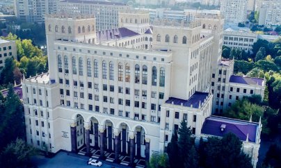 AMEA-da 2,3 milyonluq yeyinti: tarixçi alim və həyat yoldaşı məhkəmə qarşısında