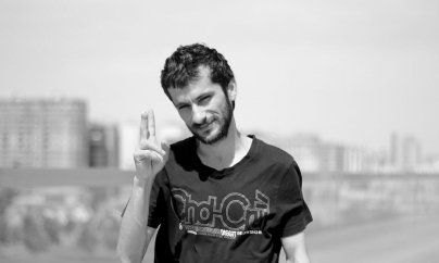 Bloger polislə bağlı paylaşımından sonra həbs olunub