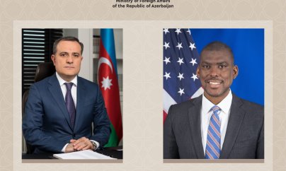 Bayramov Hoqanla nələri müzakirə edib?