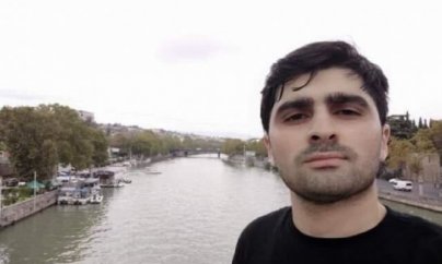 İranda həbs edilən gəncin dostları casusluq ittihamını rədd edirlər