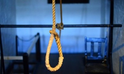 Daha bir qazi özünü öldürdü