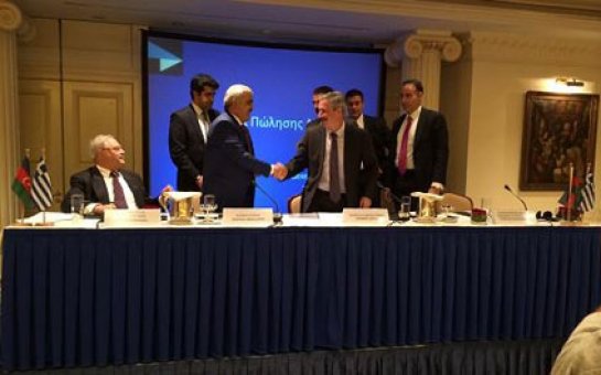 Rövnəq Abdullayev DESFA-nı müzakirə edir  