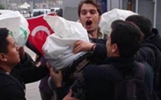 İstanbulda qisas: ABŞ əsgərlərinin başına torba keçirildi   - VİDEO