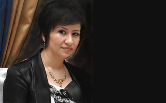 "Qara gözlüm,  yoruldun yaşamaqdan?!"  - Elnaz Eyvaz