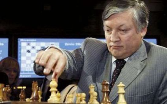 Karpov köhnə sirləri açıb tökdü  