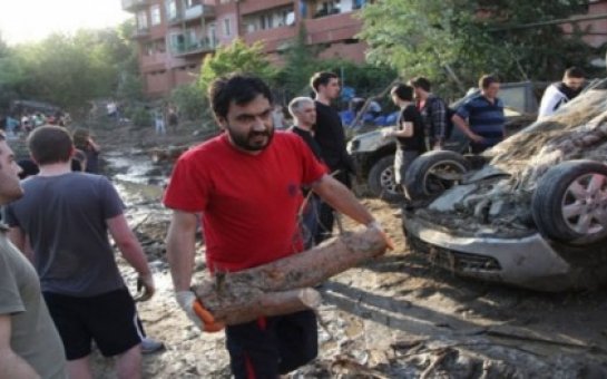 Tiflisdə ölənlərin sayı 15-ə çatdı