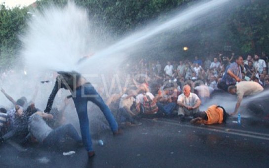 Ermənistan bu gün yenə qarışacaq (FOTO)