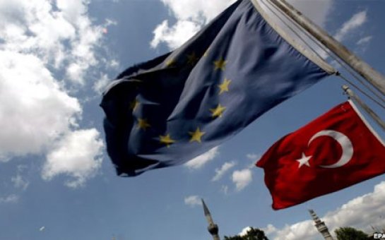 AB Türkiyə ilə viza rejimini ləğv edir