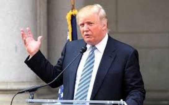 Trampla görüşən azərbaycanlı gözəl kimdir? - FOTOLAR