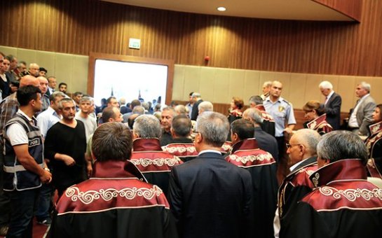 Türkiyədə 2745 hakim və prokurorun həbsinə qərar verildi