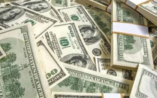 Dollar sürətlə ucuzlaşmağa başladı