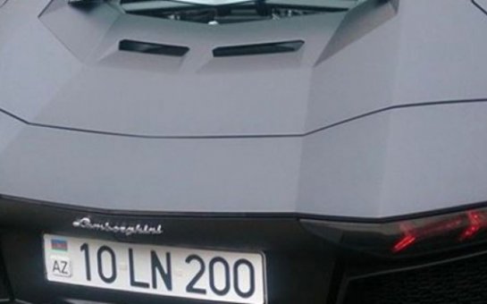 Bakıda 1 milyon manatlıq maşın sürən tələbə var - FOTO