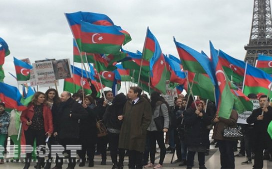 Parisdəki azərbaycanlılardan Sarkisyana qarşı etiraz aksiyası - FOTO/VİDEO