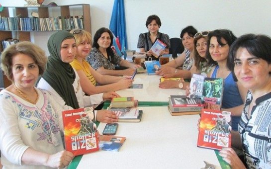 Müsavatçı qadınlar siyasi məhbuslar üçün kitab toplayır – AKSİYA