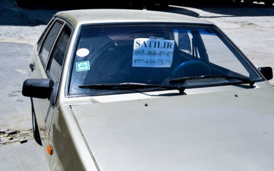 Avtomobilə ''satılır'' yazanlar cərimələnəcək