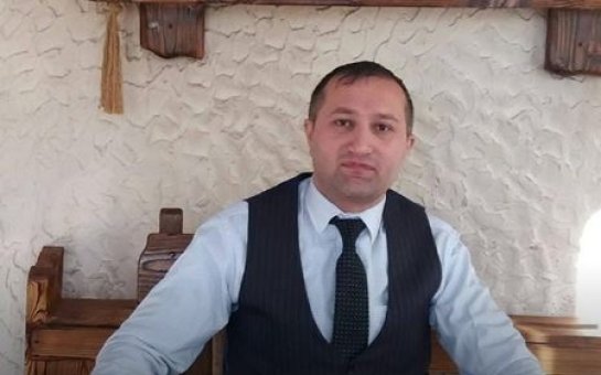 Atasını Gürcüstana aparan baş redaktor sərhəddən buraxılmadı