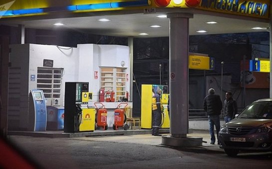 Gürcüstanda benzinin qiyməti ucuzlaşıb