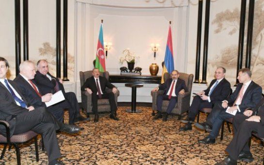 Əliyevlə Paşinyanın görüşü mətbuata açıqlama verilmədən başa çatıb