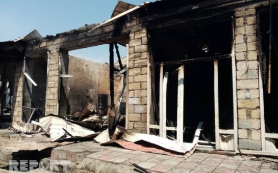 Bərdə bazarında 12 mağaza yandı — VİDEO