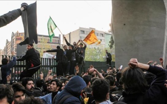İranda etiraz aksiyalarında 25 nəfər həlak olub