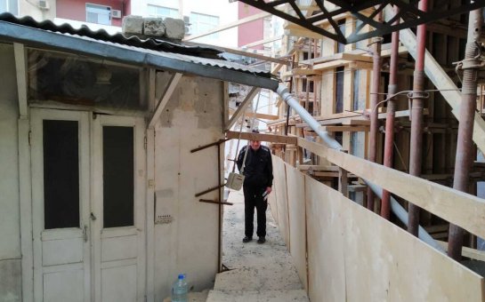 Nərimanov sakini: “Qaya Qala” MMC evimizin üstündə bina tikir