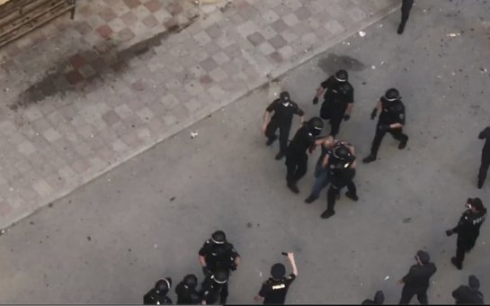 Yasamal sakini: Bizə dedilər ki, saxlanılanları polis idarəsində pis döyüblər