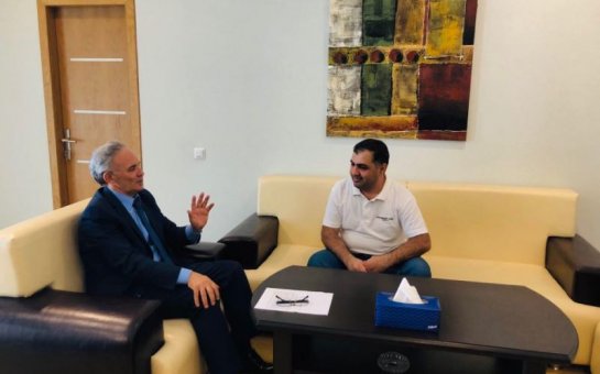 Mətbuat Şurası icra başçısının hədələdiyi jurnalisti dəstəklədi