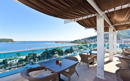 Kafe və restoranlar açıldı