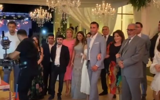 Azərbaycanda karantin: Məmurlar toylarını qeyd edirlər, sadə xalq isə cərimələnir