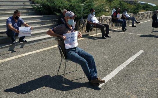 “Azalternativenerji” MMC-nin işçiləri əmək haqlarını tələb edir