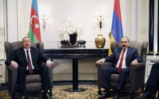 İlham Əliyev Paşinyanı müdafiə etdi