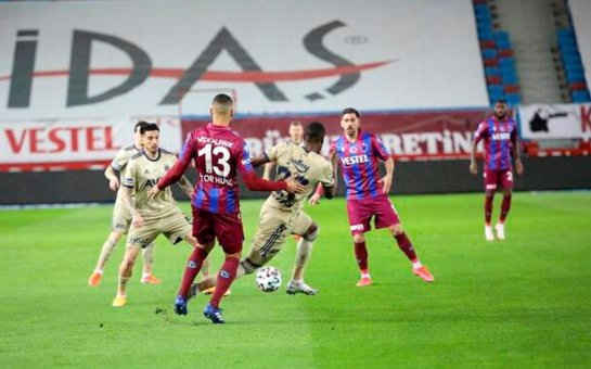 “Fənərbaxça” “Trabzonspor”un uğurlu seriyasını qırıb