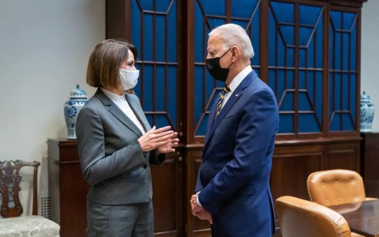 Bayden Belarus müxalifətinin lideriylə görüşdü