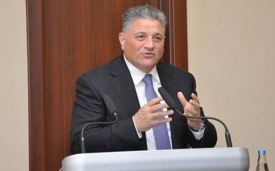 Saxta COVID-19 pasportu satan poliklinkanın baş həkimi sabiq prokurorun qardaşı imiş