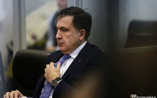 QHT və siyasətçilər Saakaşvilinin klinikaya köçürülməsini tələb edir