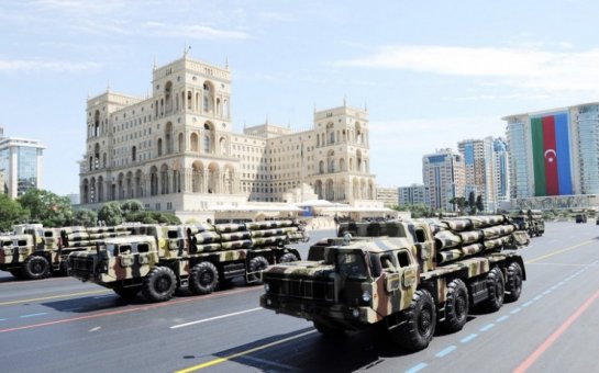 Azərbaycan silah arsenalını yeniləyir