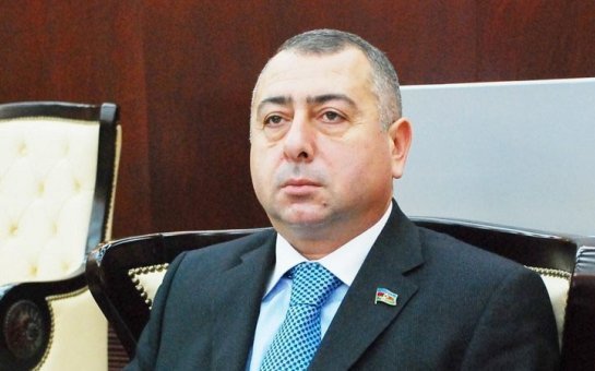 Elşən Cəbrayılov: “Qardaşım faizlə pul götürmüşdü, onun əvəzinə müqavilə imzaladım”