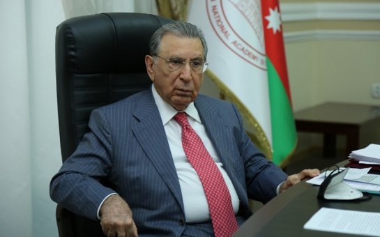 Ramiz Mehdiyevdən onu tənqid edənlərə cavab: “Avtobus, cib müxlifəti”, saxta deputat, “troll”…