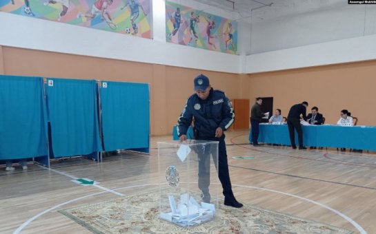 Qazaxıstanda referendum: Nazarbayevin imtiyazları ləğv edilir