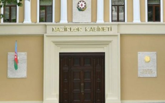 Nazirlər Kabinetinin şöbə müdiri milyonluq obyekt tikdirir