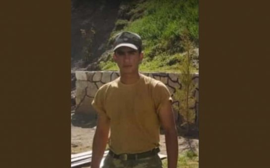 Prokurorluq əsgərin özünü güllələyərək öldürdüyünü deyir