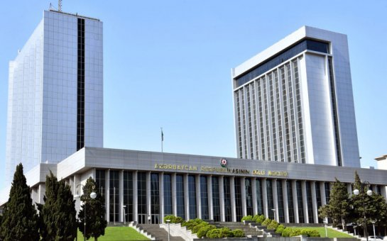 Milli Məclis büdcə layihəsini III oxunuşda qəbul edib