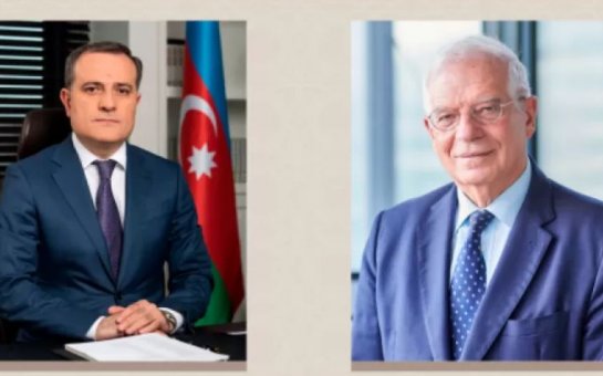 Bayramov və Borel Laçın yolu ətrafındakı vəziyyəti müzakirə ediblər