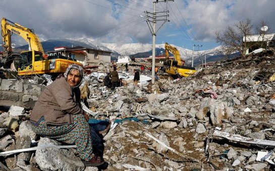 Türkiyə zəlzələ qurbanlarının sayı 6 mini keçib