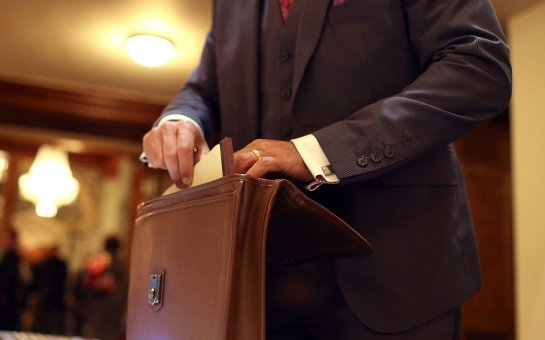 Siyasi partiyaların “üzv alveri”